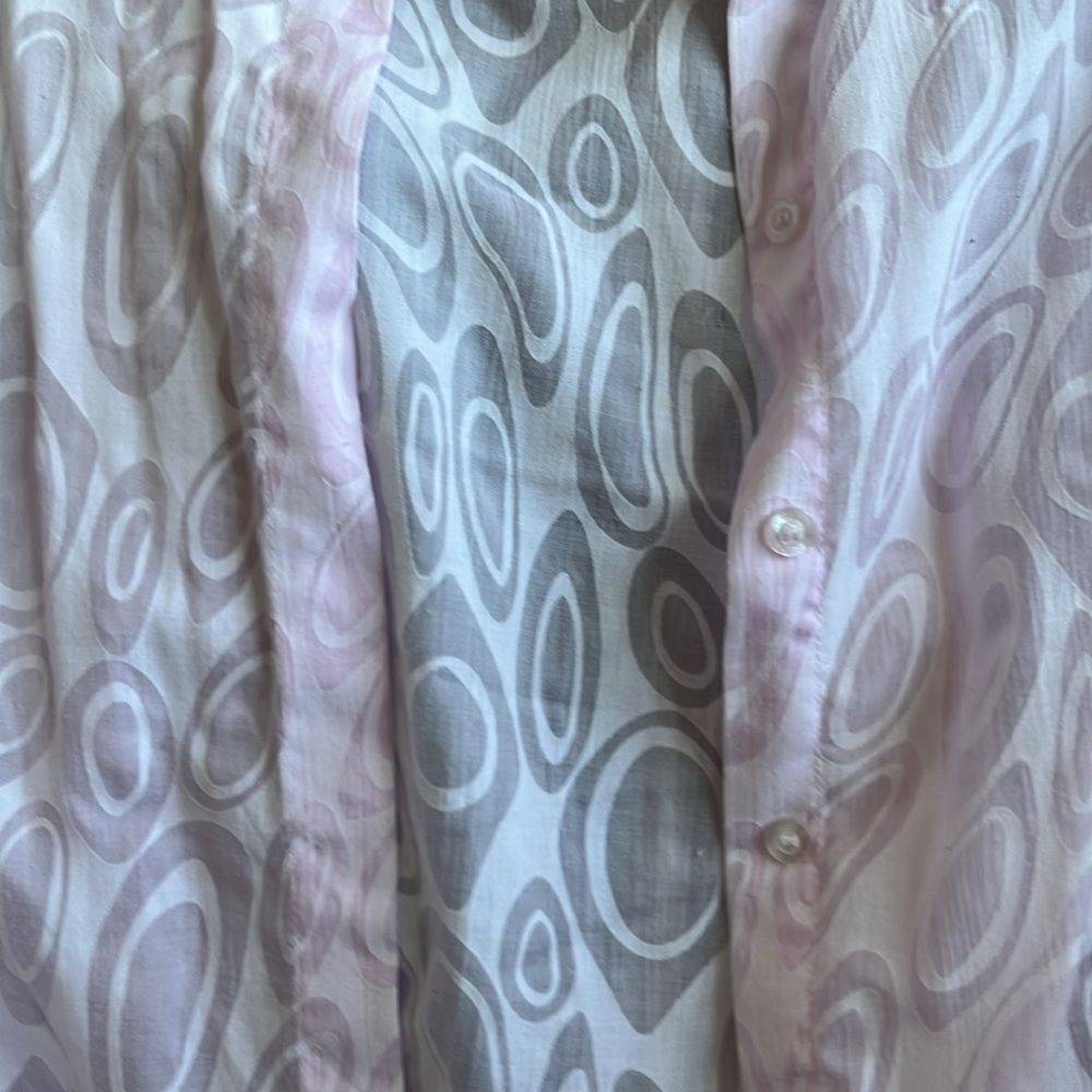 Chic Pink Patterned Blouse - image 3